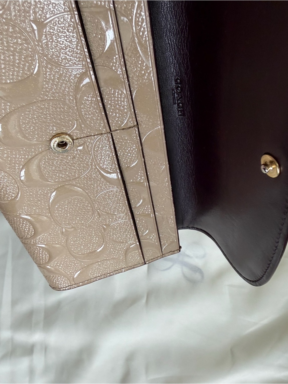 Coach Pebbled Leather Shoulder Bag in Burgundy with Gold Hardware - Picture 5 of 12